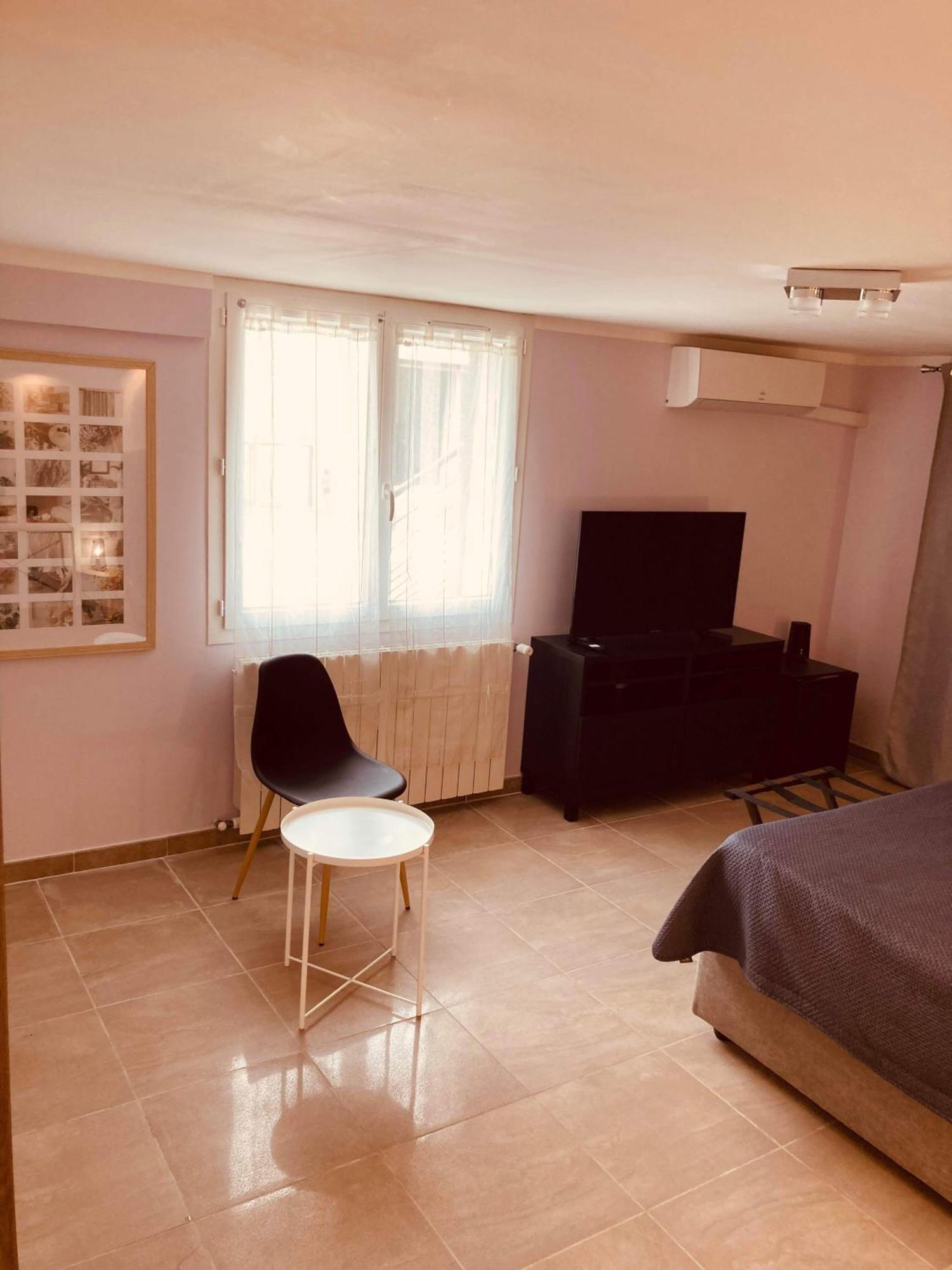 Histoire D'O - Les Piscines - Chambres D'Hotes Bezouce Zimmer foto