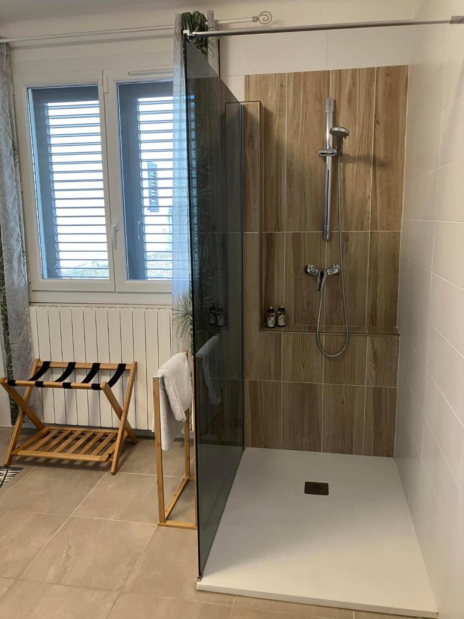 Histoire D'O - Les Piscines - Chambres D'Hotes Bezouce Exterior foto